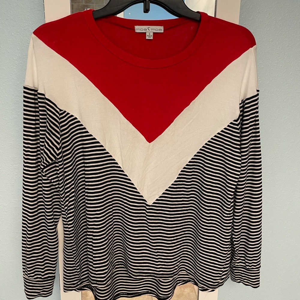 Long Sleeve T-Shirt——dress up or down!